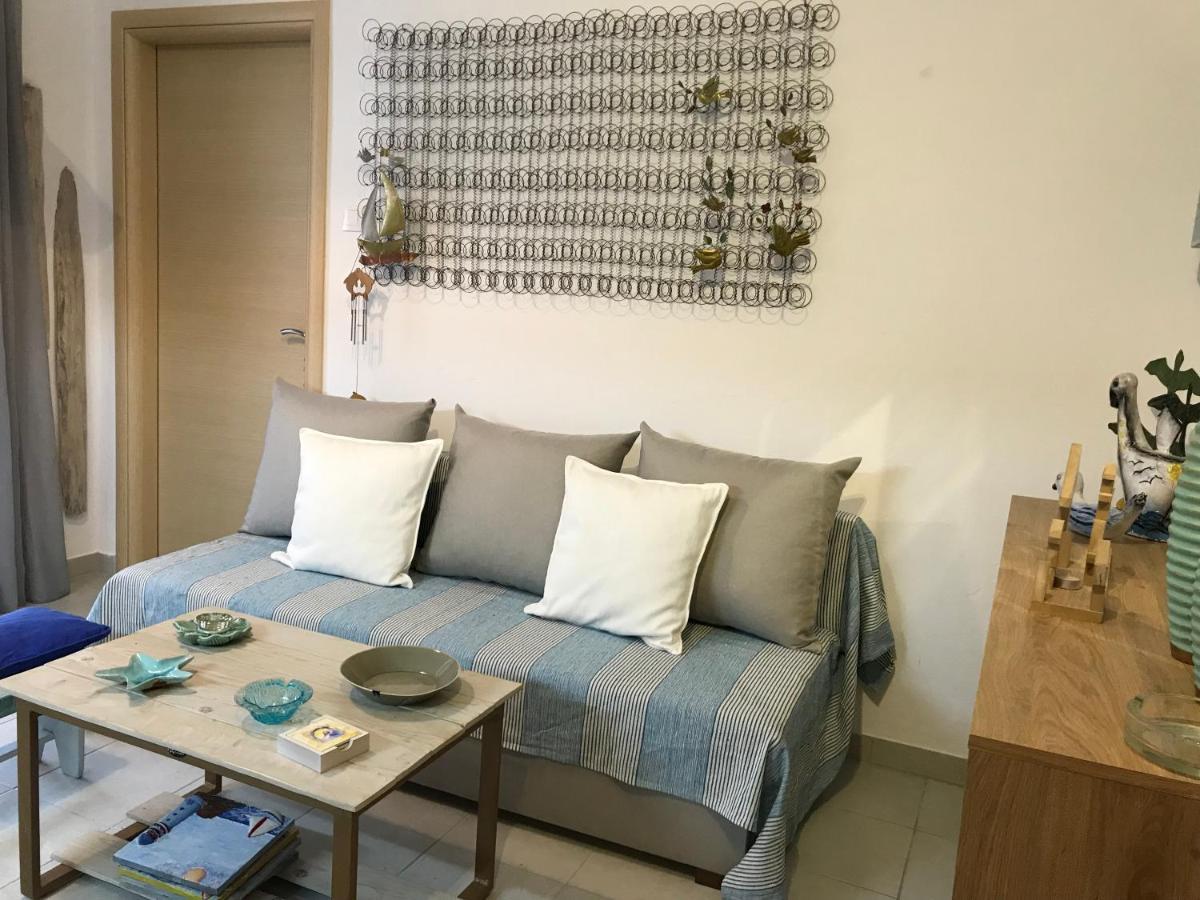 Grey Theros Apartments Paralia Dionysiou Buitenkant foto