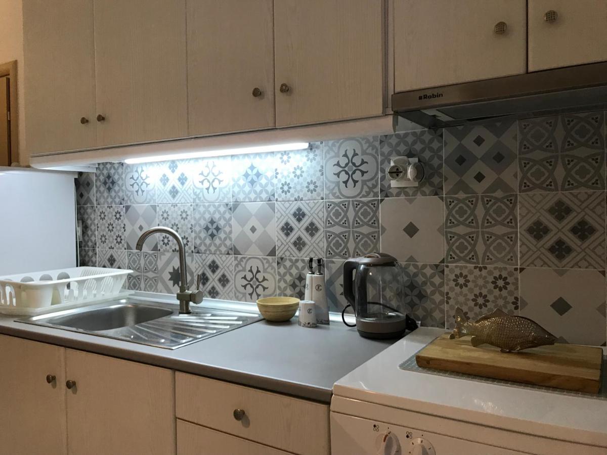 Grey Theros Apartments Paralia Dionysiou Buitenkant foto