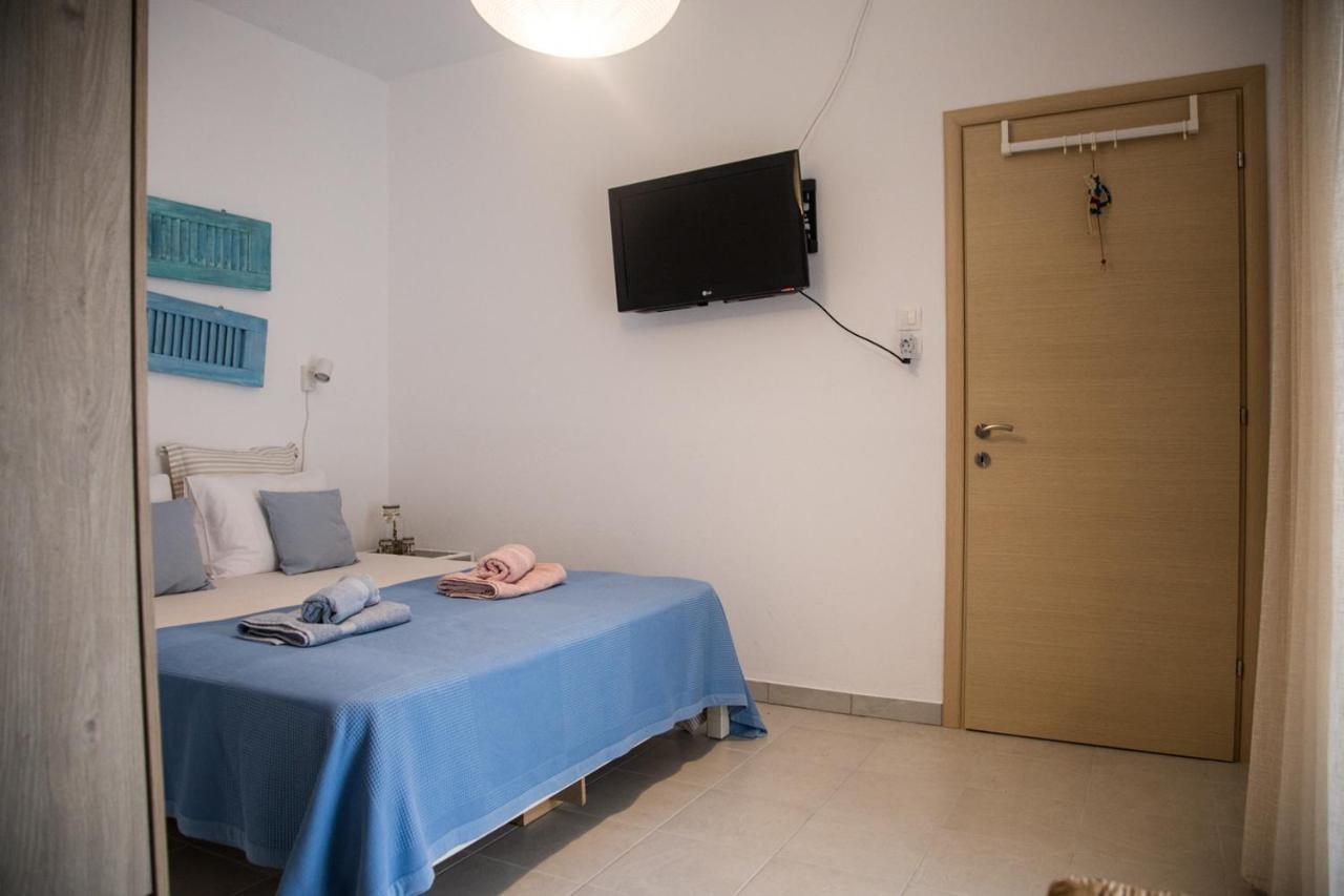 Grey Theros Apartments Paralia Dionysiou Buitenkant foto